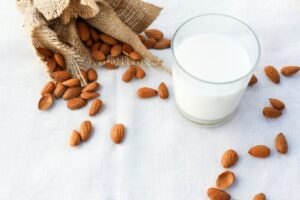 How to Make your own Healthy Nutritious Almond Milk at Home